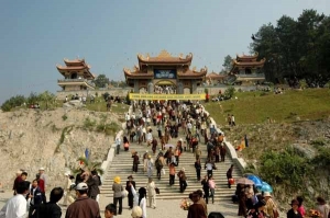 HÀ NỘI - THIỀN ĐIỆN TRÚC LÂM TÂY THIÊN - ĐỀN HAI BÀ TRƯNG - HÀ NỘI  01 NGÀY